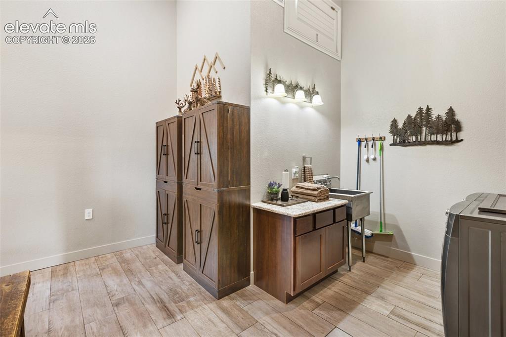 5542 North Road Divide CO 80814