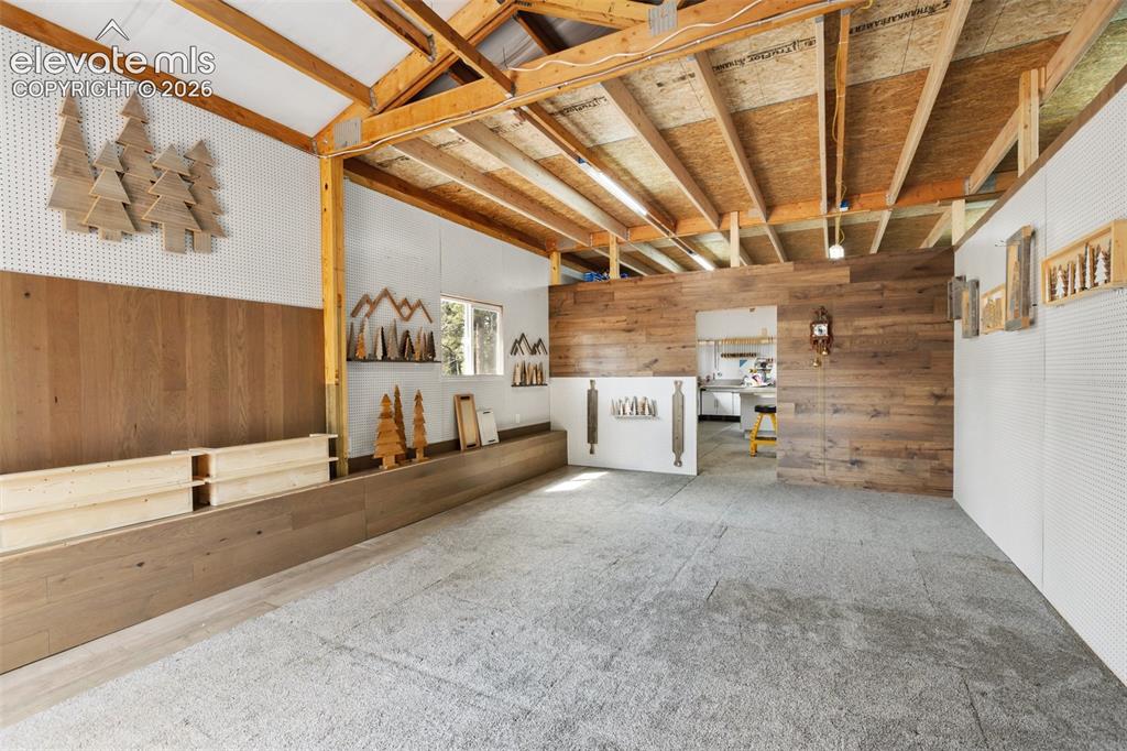 5542 North Road Divide CO 80814