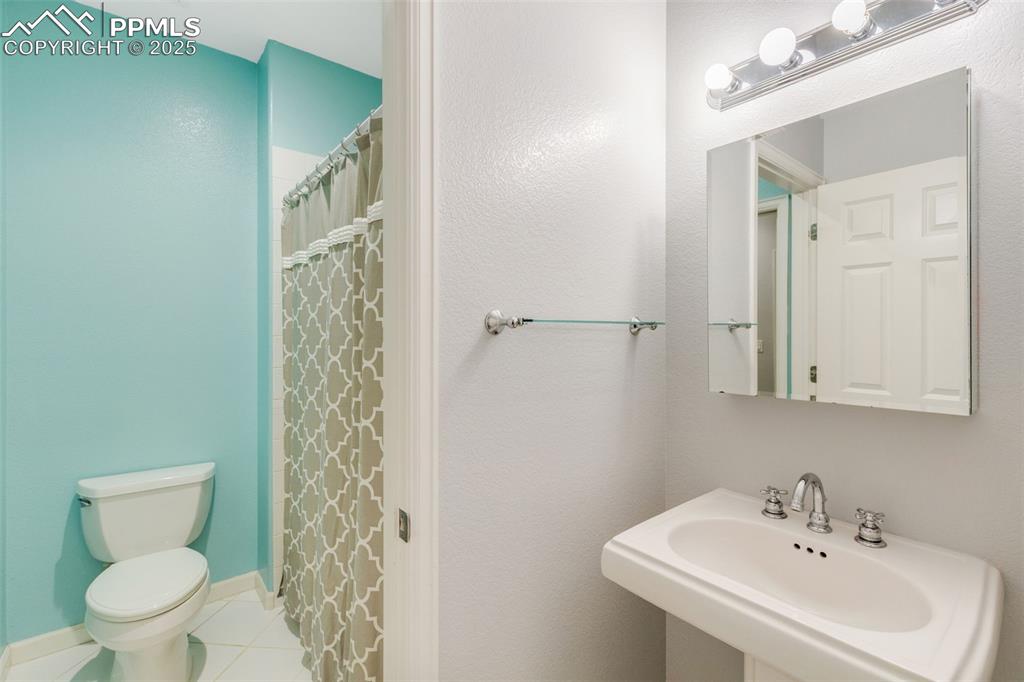 5525 Jarman Street Colorado Springs CO 80906