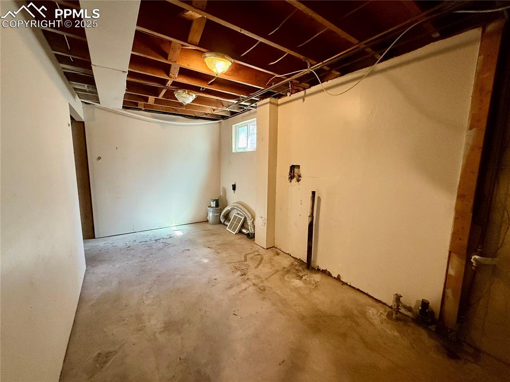 125 Ithaca Street Colorado Springs CO 80911