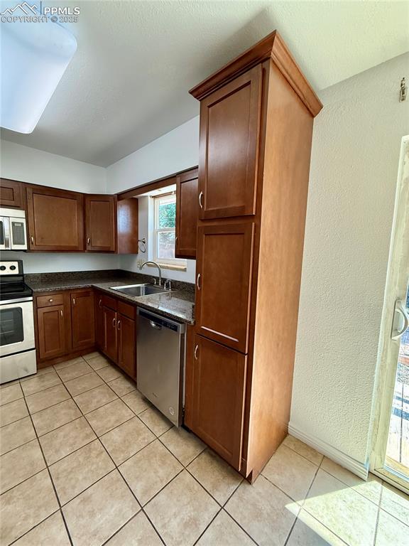 125 Ithaca Street Colorado Springs CO 80911