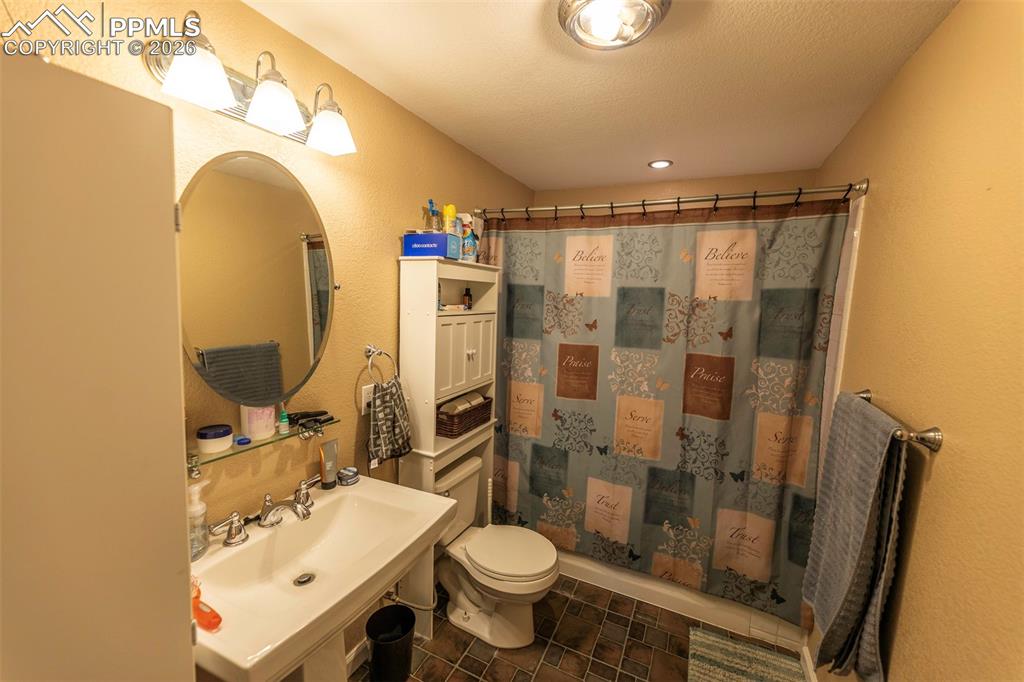 7869 Parsonage Lane Colorado Springs CO 80951