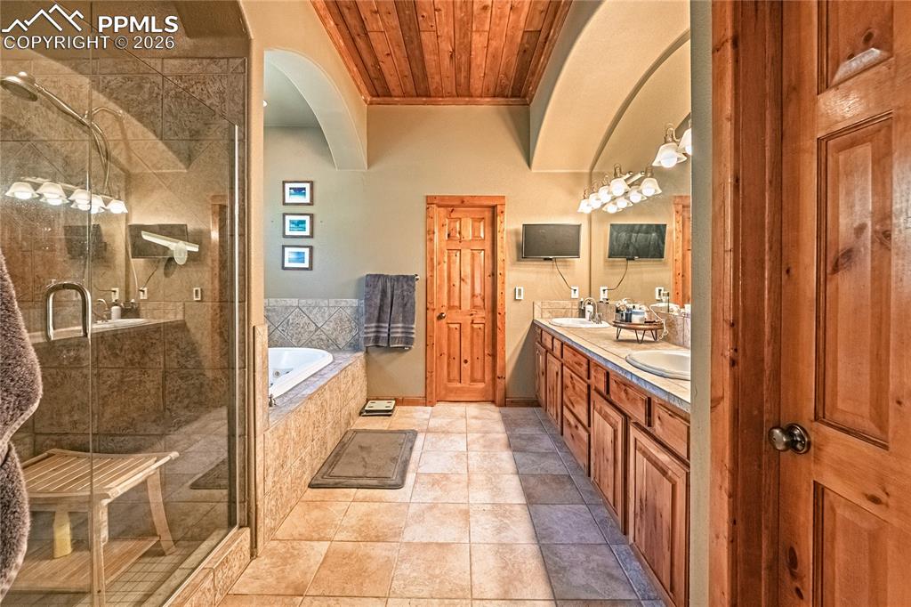 1210 Kenosha Drive Larkspur CO 80118