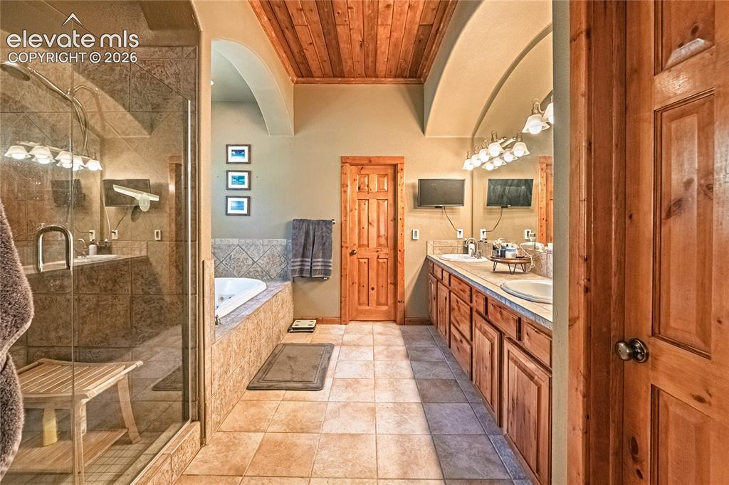 1210 Kenosha Drive Larkspur CO 80118