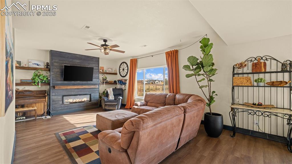 1072 S Avenida Del Oro Pueblo West CO 81007