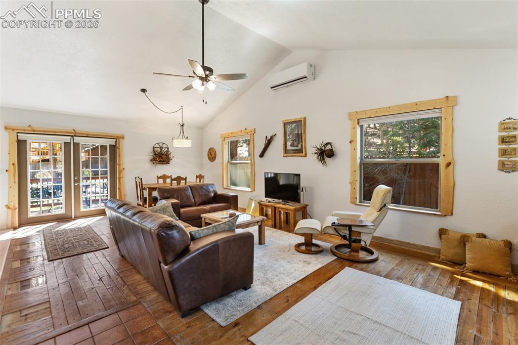 305 N Walnut Street Woodland Park CO 80863