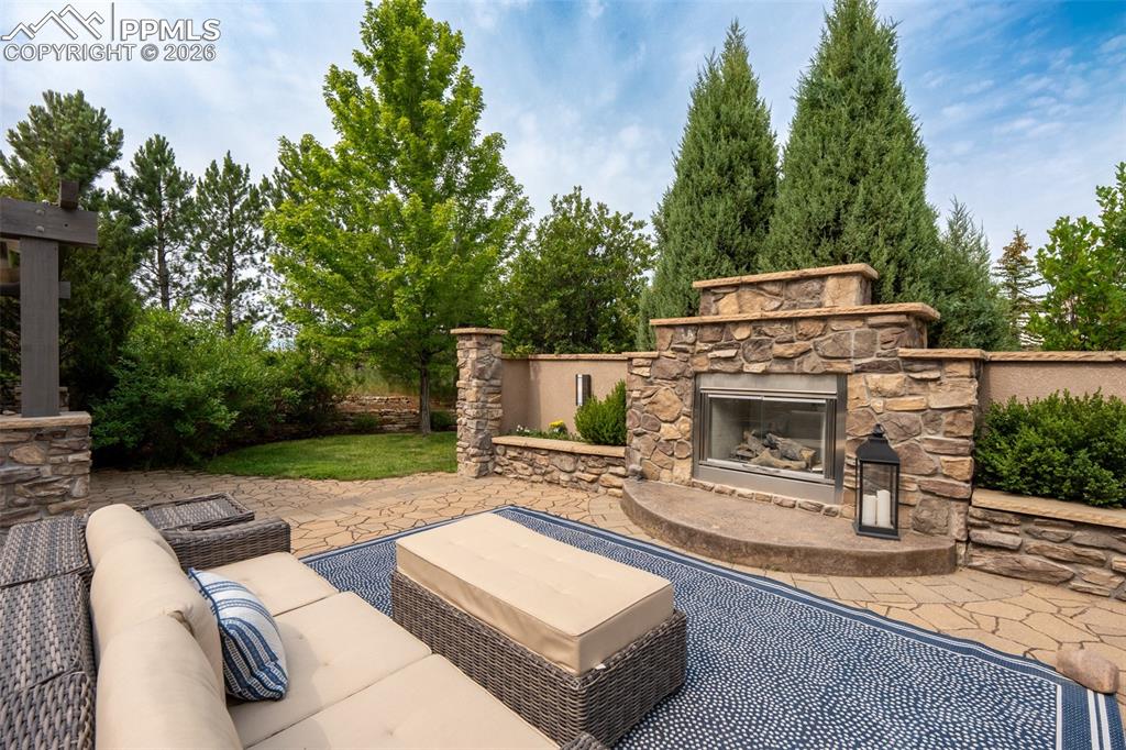 1575 Vine Cliff Heights Colorado Springs CO 80921