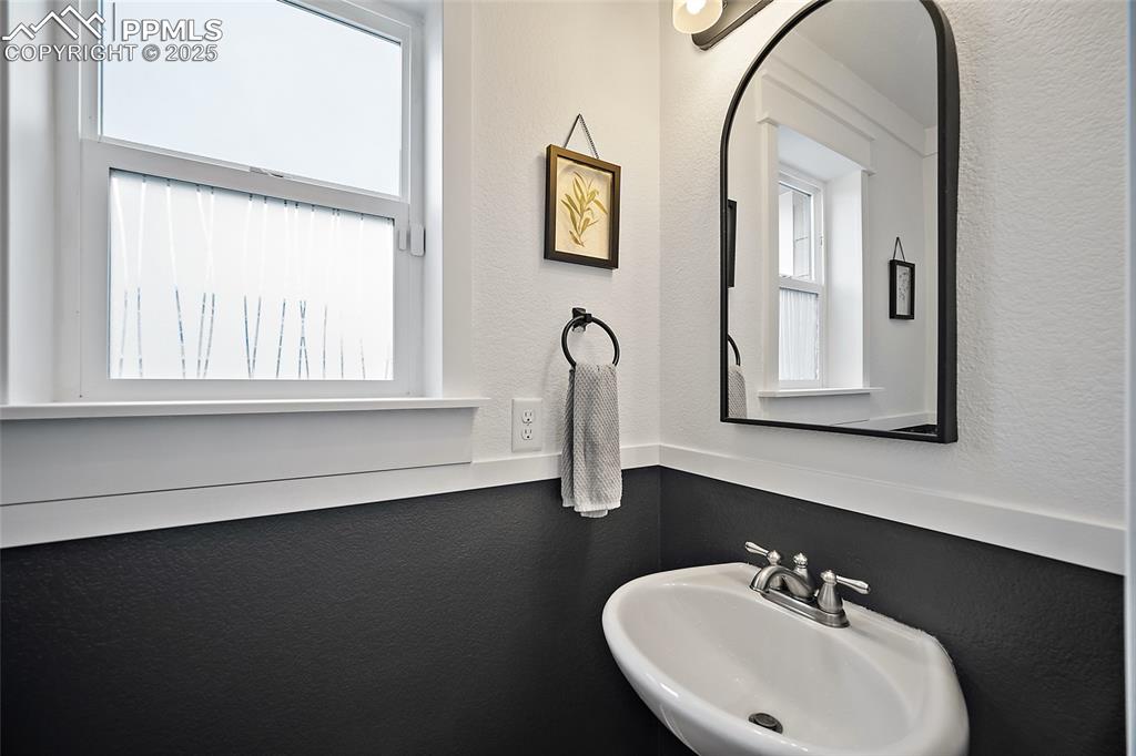 8844 Vanderwood Road Colorado Springs CO 80908