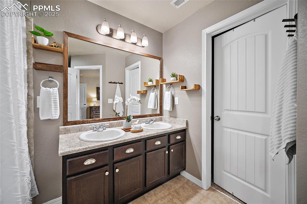 8844 Vanderwood Road Colorado Springs CO 80908