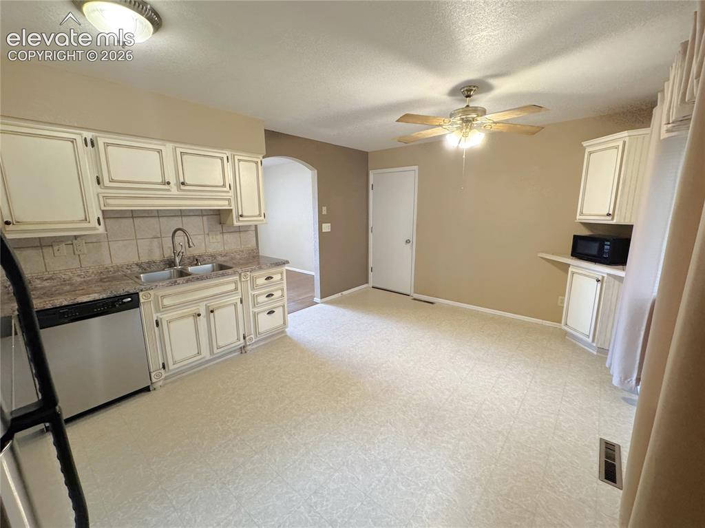 1227 Osgood Road Colorado Springs CO 80915