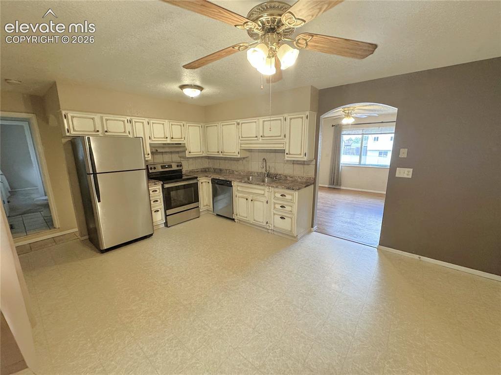 1227 Osgood Road Colorado Springs CO 80915