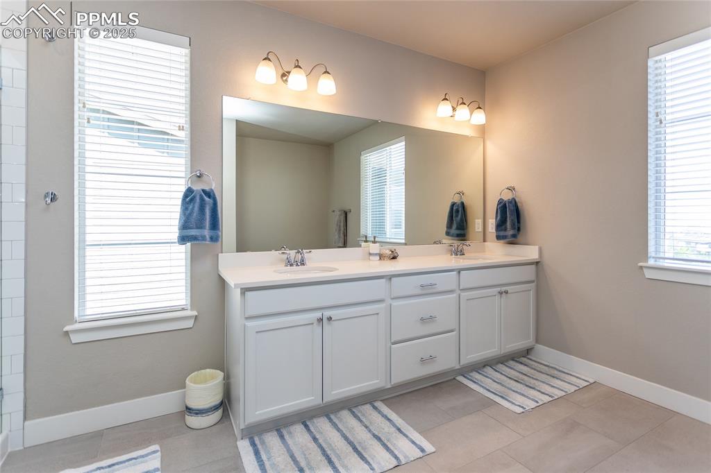 6656 Kenzie Circle Castle Pines CO 80108