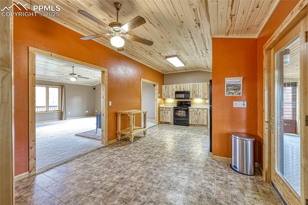 62 Cheyenne Road Florissant CO 80816