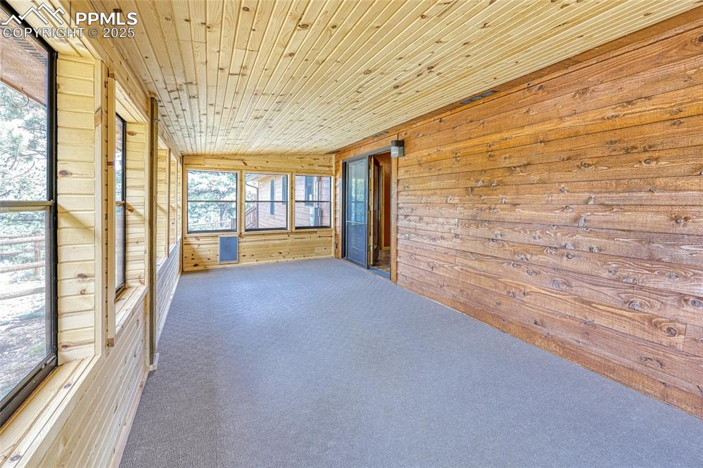 62 Cheyenne Road Florissant CO 80816