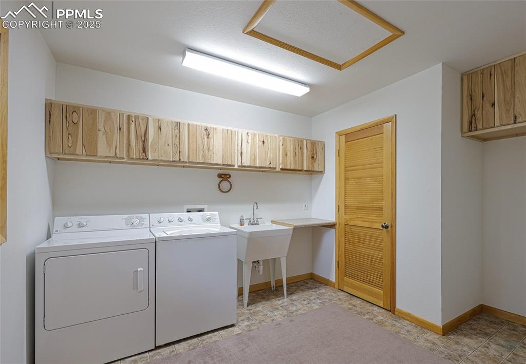 62 Cheyenne Road Florissant CO 80816