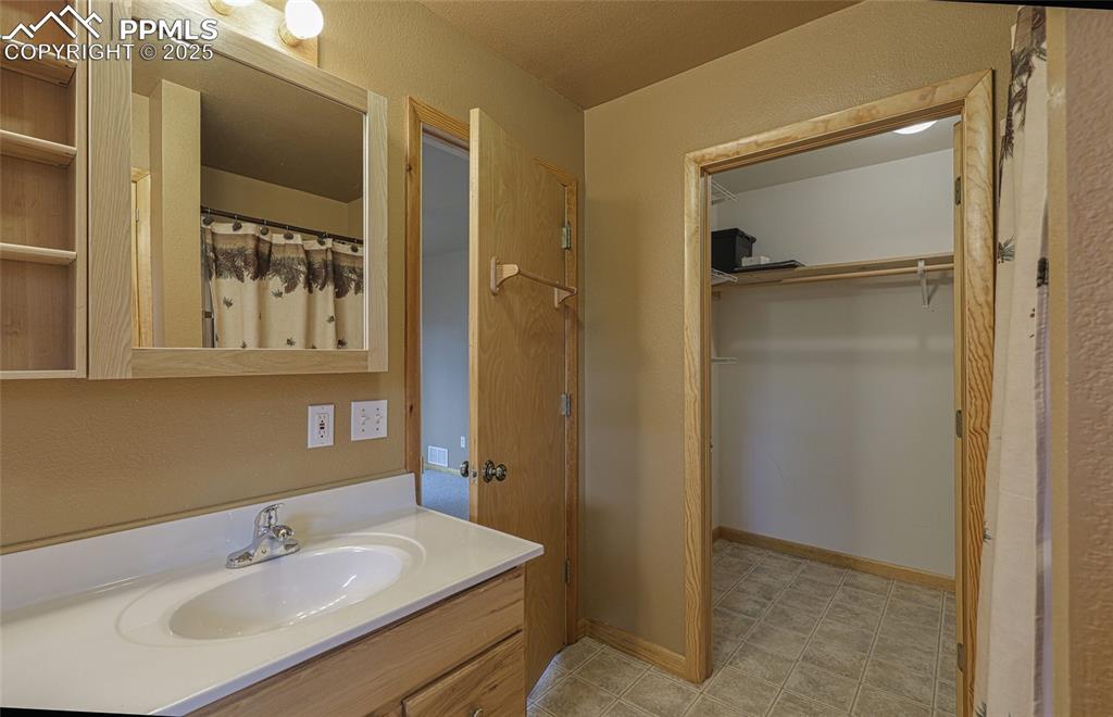 62 Cheyenne Road Florissant CO 80816