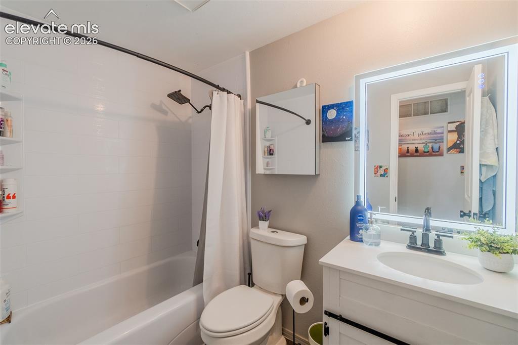 6825 Cory Place Colorado Springs CO 80915