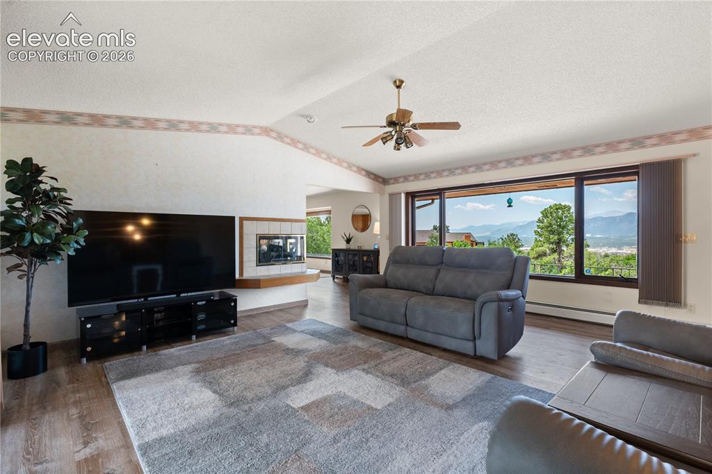 380 Scrub Oak Circle Monument CO 80132