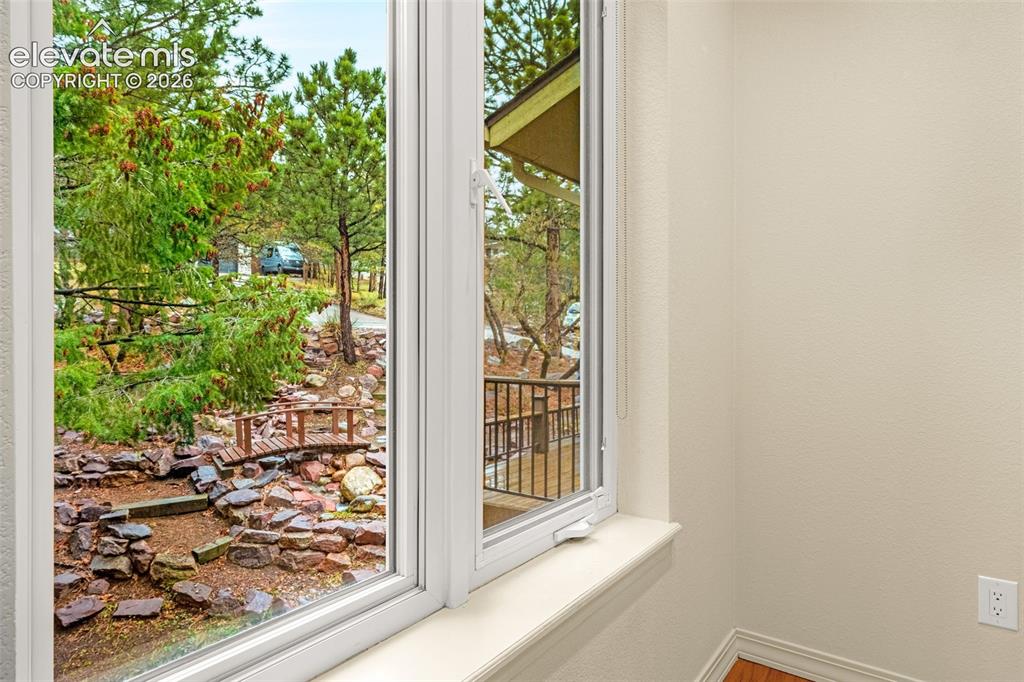 25 Leaming Road Colorado Springs CO 80906