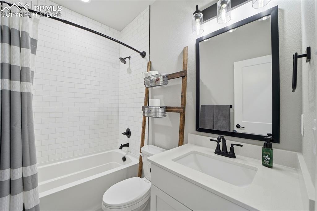 22180 Cattlemen Run Calhan CO 80808