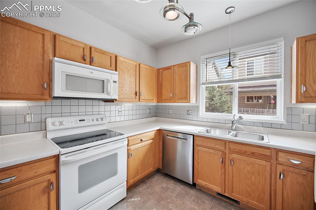 7215 Mount Higgins Heights Colorado Springs CO 80922