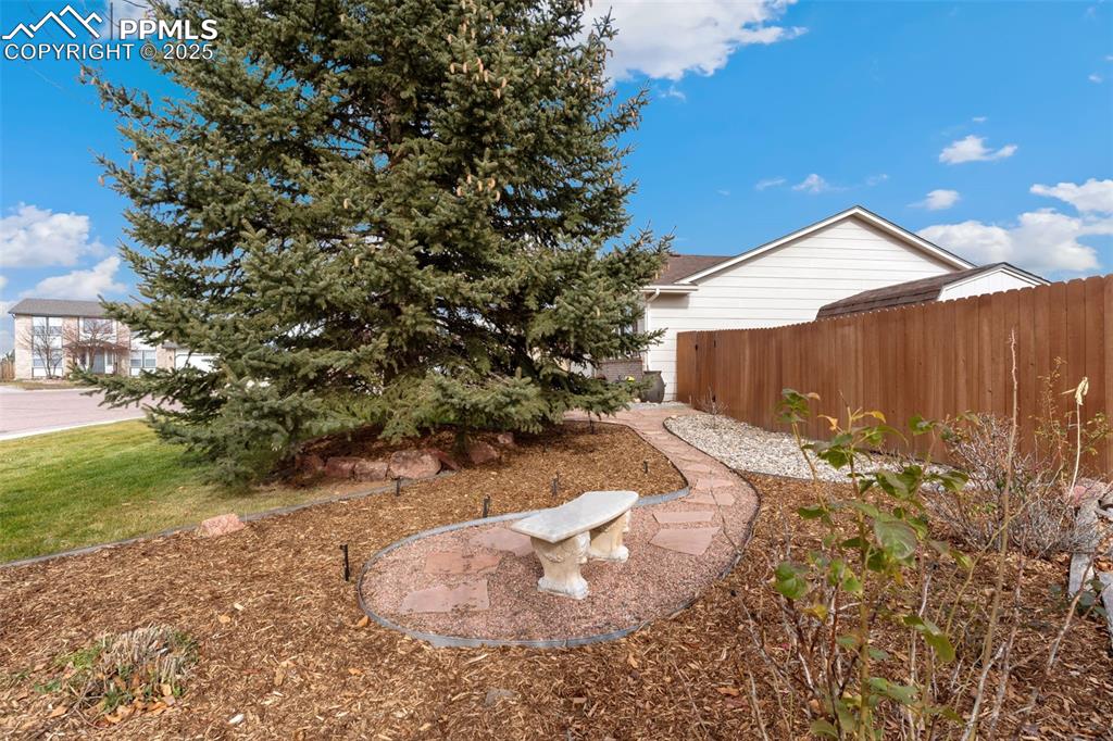 565 Camrose Court Colorado Springs CO 80911