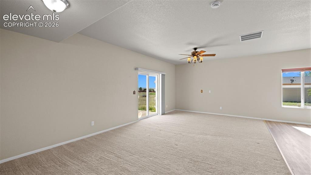 1133 E Ivanhoe Drive Pueblo CO 81007