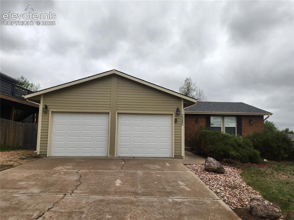 2305 Distinctive Drive Colorado Springs CO 80920