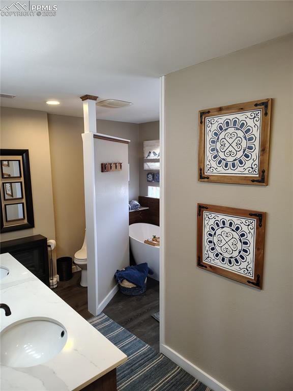 810 Broadview Place Colorado Springs CO 80904