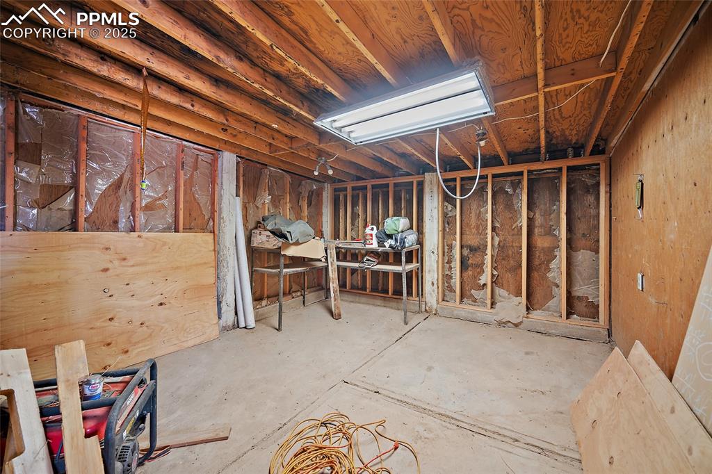 650 E Woodleaf Drive Pueblo CO 81007