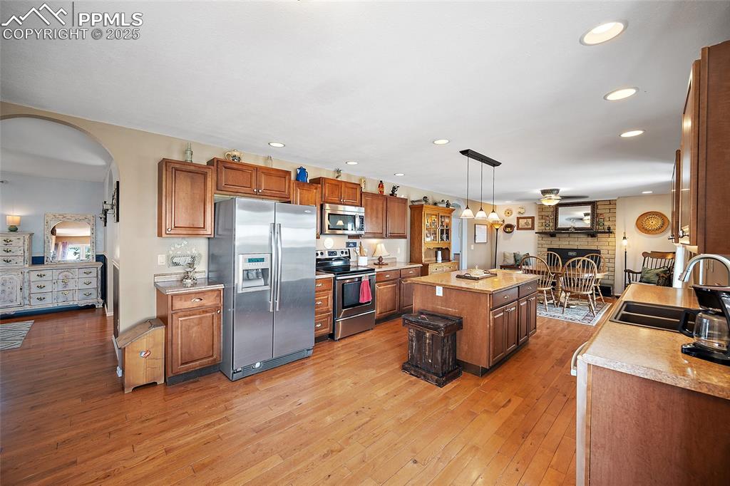 650 E Woodleaf Drive Pueblo CO 81007