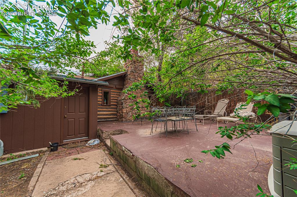 480 Bear Creek Place Colorado Springs CO 80906