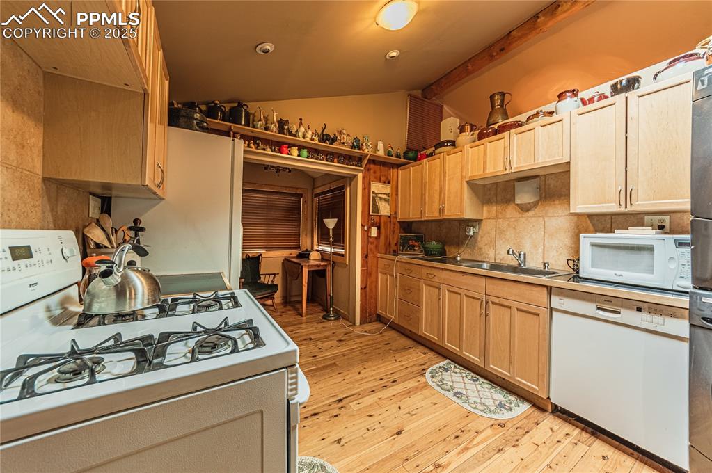 480 Bear Creek Place Colorado Springs CO 80906