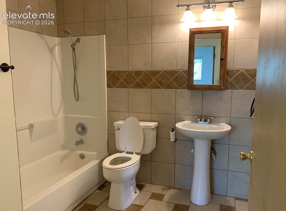 2215 Montezuma Road Pueblo CO 81003