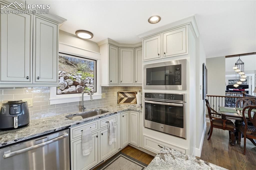 745 Scrub Oak Road Manitou Springs CO 80829