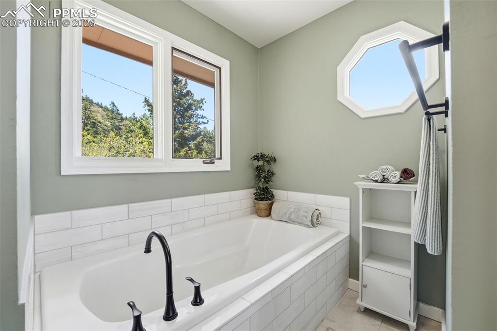 745 Scrub Oak Road Manitou Springs CO 80829