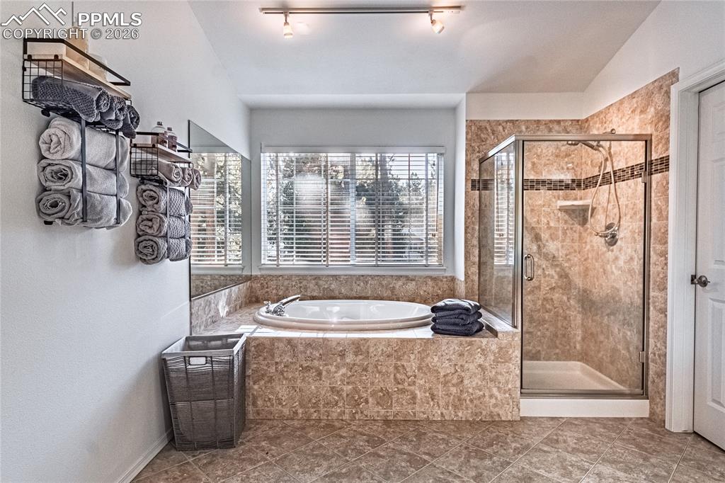 1530 Windwood Court Colorado Springs CO 80921