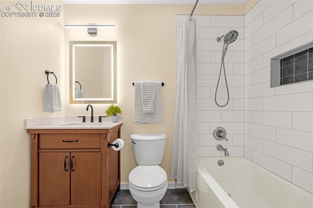 8735 Turnbridge Place Colorado Springs CO 80920
