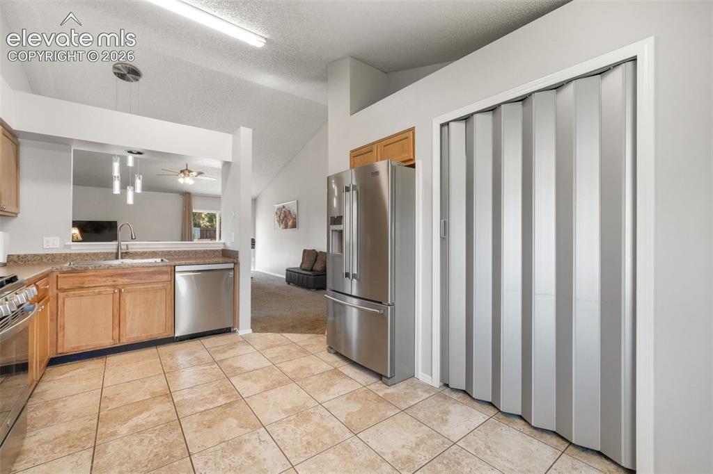 1643 S Canoe Creek Drive Colorado Springs CO 80906