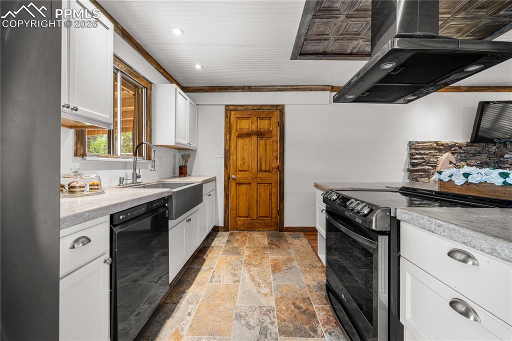 11 Macnaughton Road Pueblo CO 81001