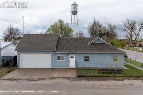 505 2ND Avenue Deer Trail CO 80105