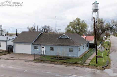 505 2ND Avenue Deer Trail CO 80105
