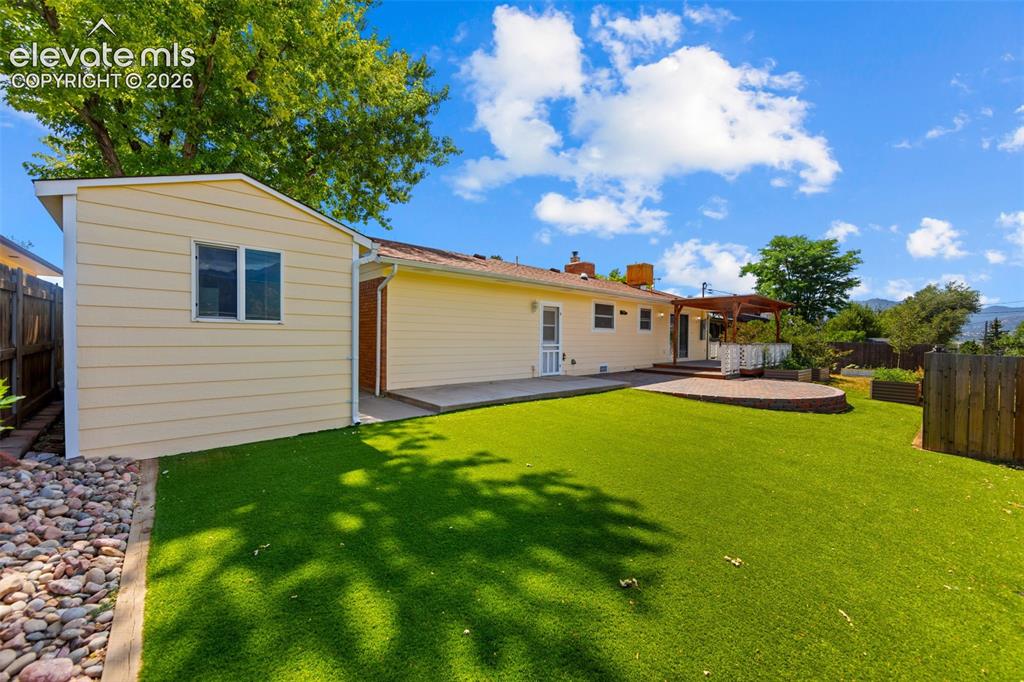 626 Pioneer Lane Colorado Springs CO 80904