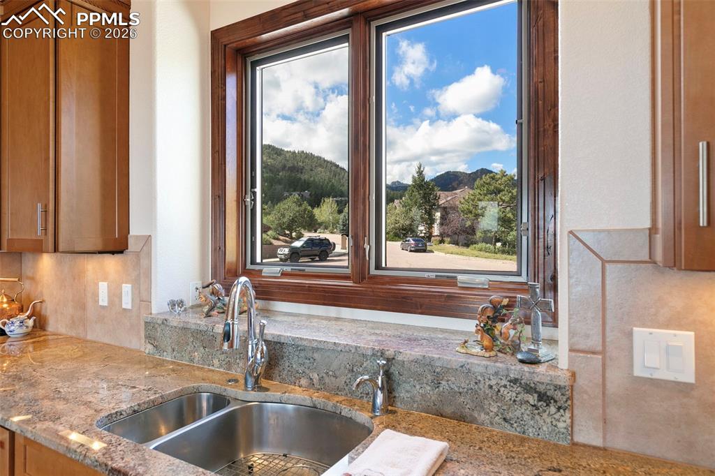2855 Aquila Court Colorado Springs CO 80906
