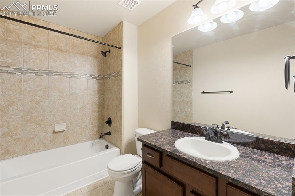7681 Bonterra Lane Colorado Springs CO 80925