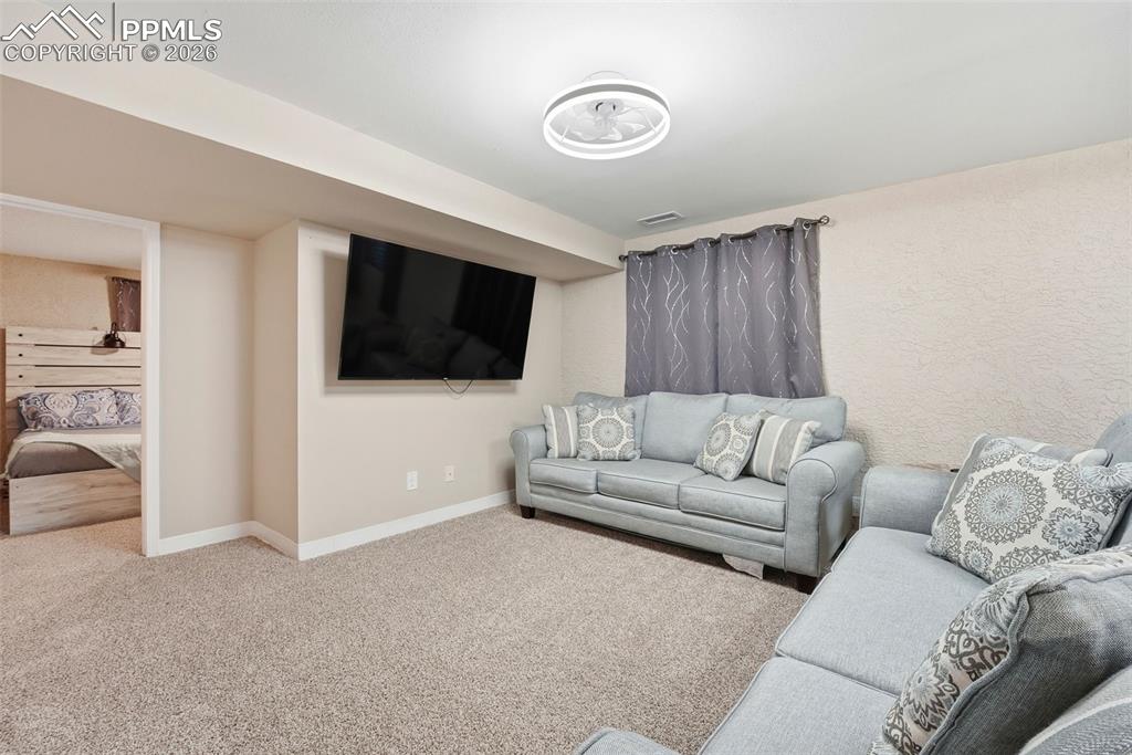 6385 Bismark Road Colorado Springs CO 80922