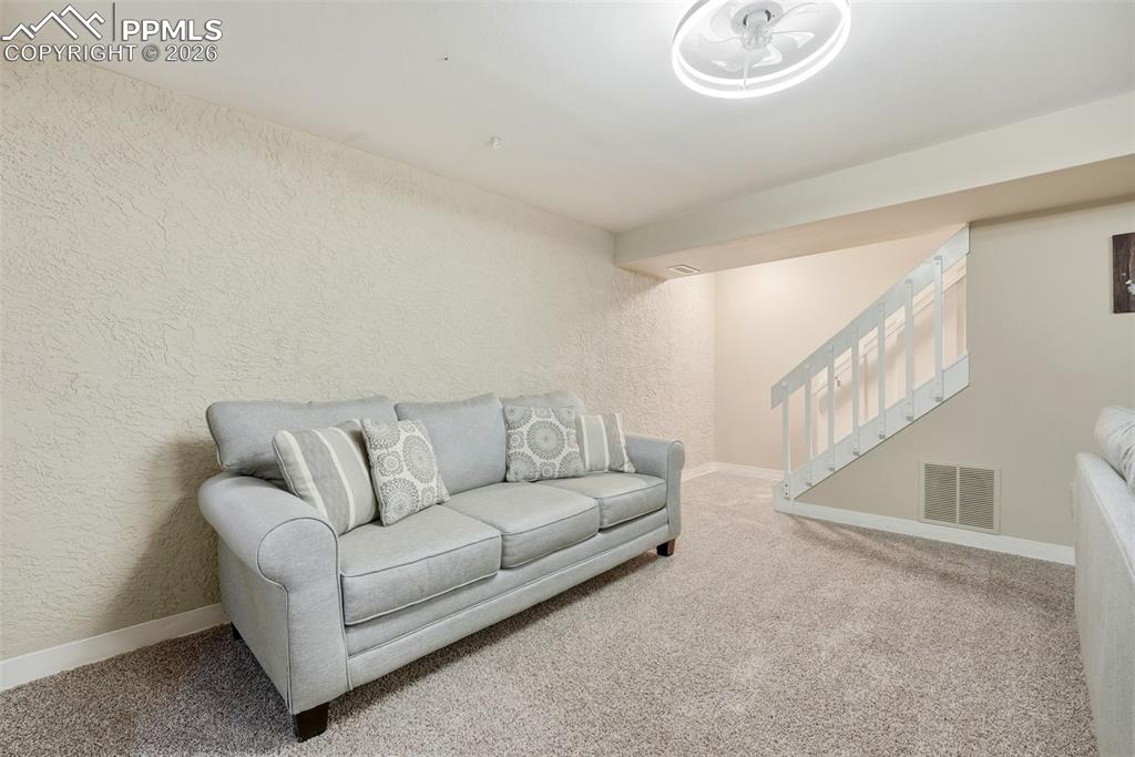 6385 Bismark Road Colorado Springs CO 80922