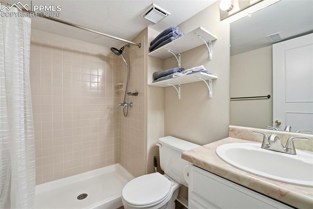 6385 Bismark Road Colorado Springs CO 80922