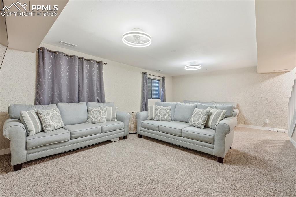 6385 Bismark Road Colorado Springs CO 80922