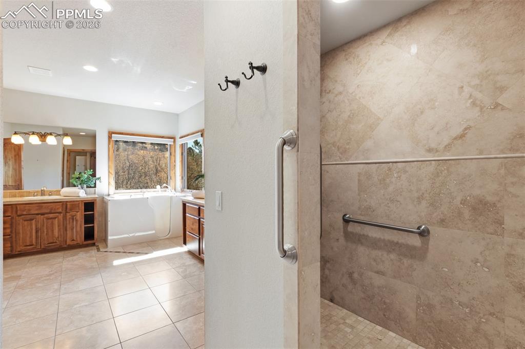 7925 Sawback Trail Colorado Springs CO 80919